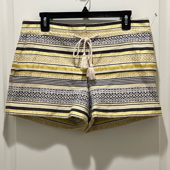 Ann Taylor LOFT Ravenna yellow woven shorts 6 - Picture 2 of 6